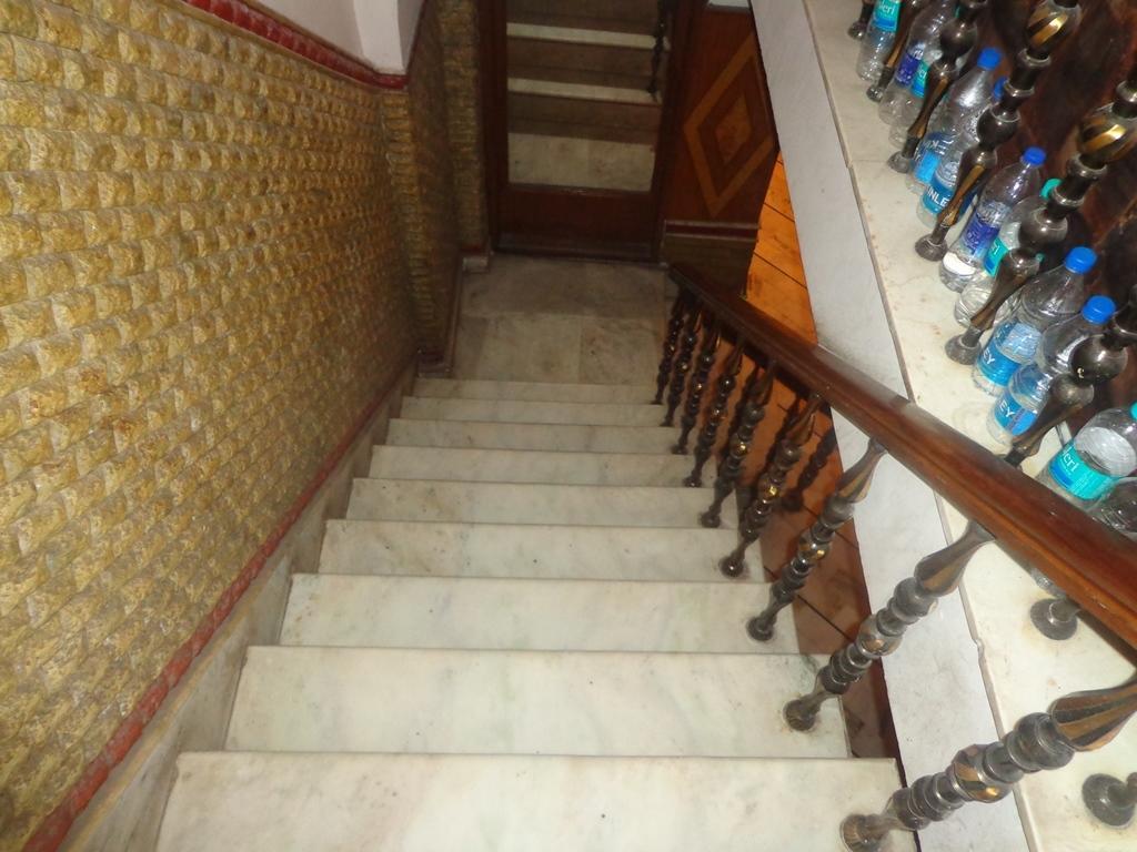 Metro City Delhi  Exterior photo